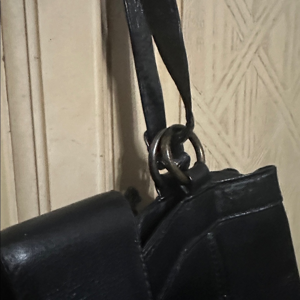 Elegant Black Leather Women's Bag - Picture 16 of 16
